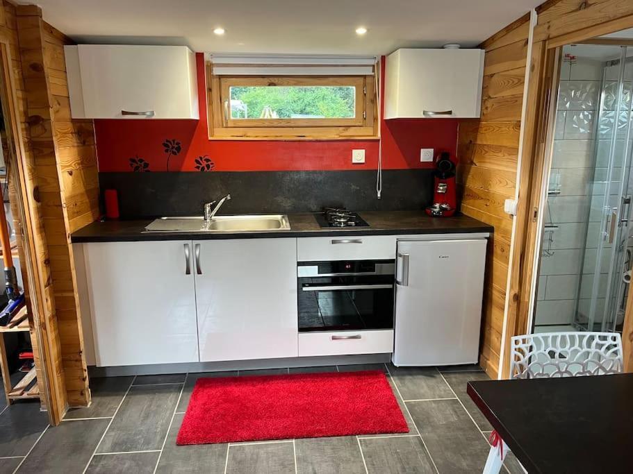 Chalet 2 Personnes Avec Jacuzzi Et Piscine Saisonniere Partagee Corcieux Exterior photo